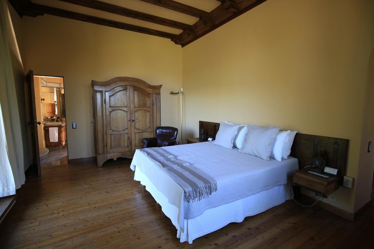 The Golf Club Guest House ميناجيو المظهر الخارجي الصورة
